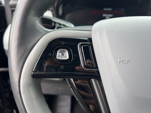 Photo of 2022 Infinite Black Metallic Clearcoat Lincoln Corsair
