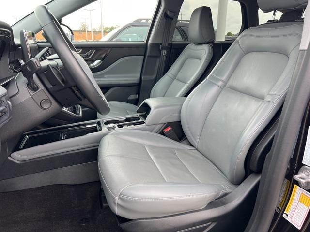 Photo of 2022 Infinite Black Metallic Clearcoat Lincoln Corsair