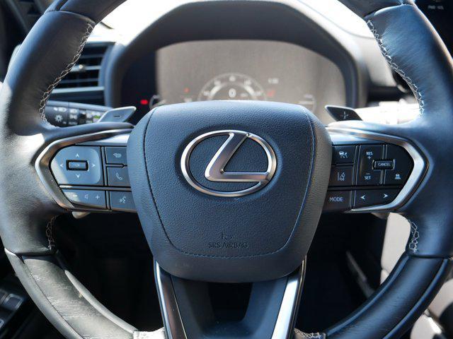 Photo of 2024 Atomic Silver Lexus LX 600