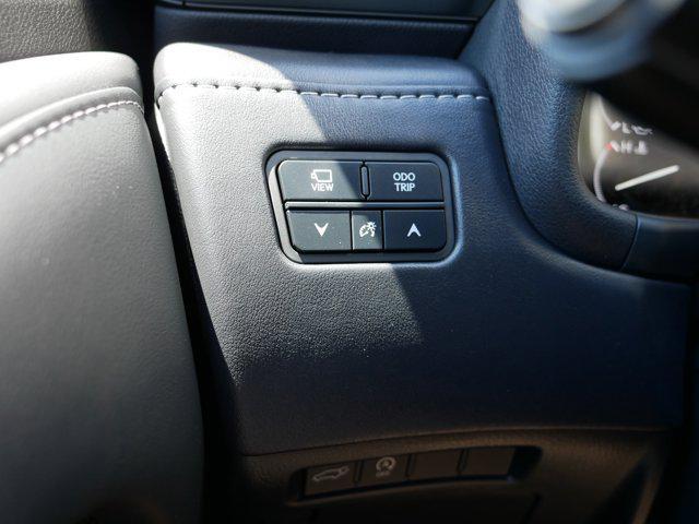Photo of 2024 Atomic Silver Lexus LX 600