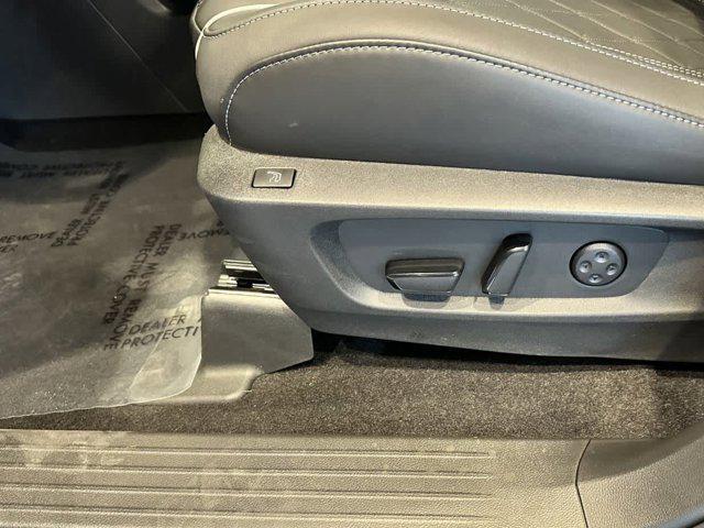 Photo of 2025 Mineral Black INFINITI QX60