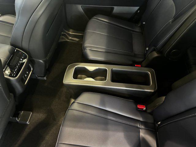 Photo of 2026 Graphite Shadow/Black Obsidian INFINITI QX60