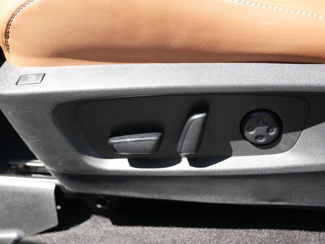 Photo of 2024 Majestic White/Black Obsidian INFINITI QX60