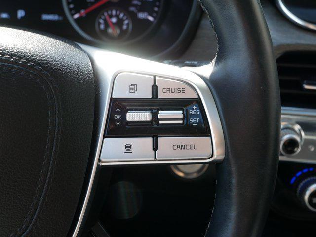 Photo of 2022 Glacial White Pearl Kia Telluride
