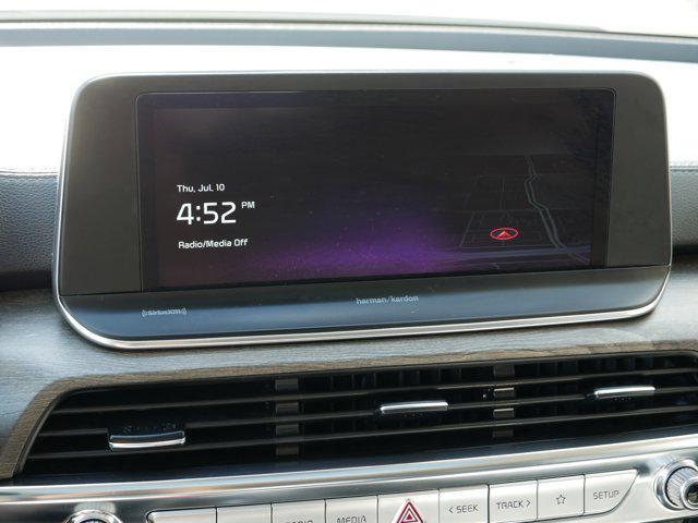 Photo of 2022 Glacial White Pearl Kia Telluride