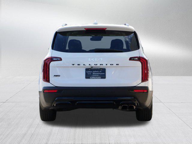 Photo of 2022 Glacial White Pearl Kia Telluride