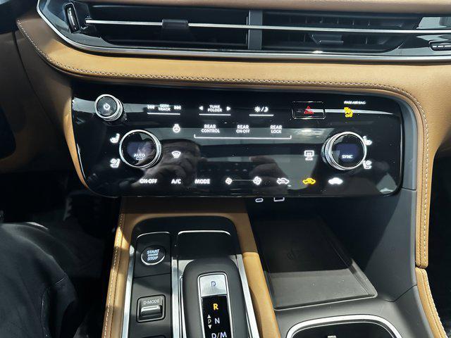 Photo of 2025 Grand Blue/Black Obsidian INFINITI QX60