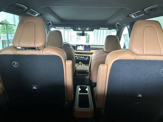 Photo of 2025 Grand Blue/Black Obsidian INFINITI QX60