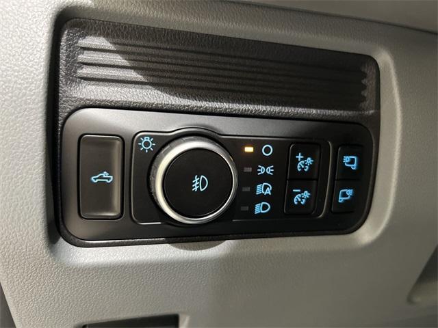 Photo of 2025 Oxford White Ford F-350