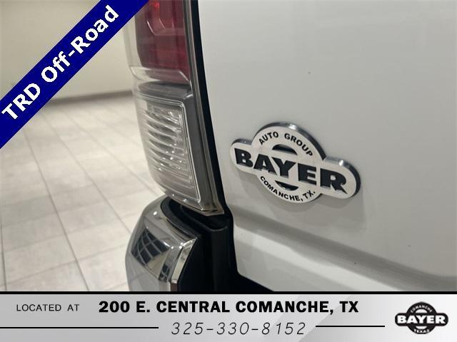 Photo of 2022 White Toyota Tacoma