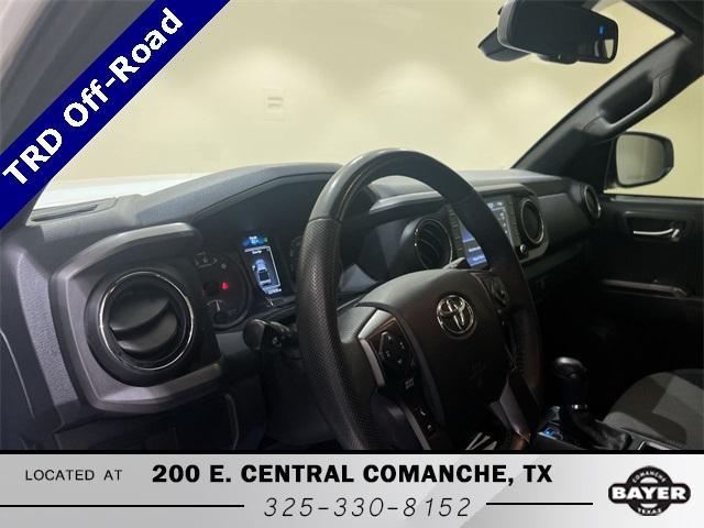 Photo of 2022 White Toyota Tacoma