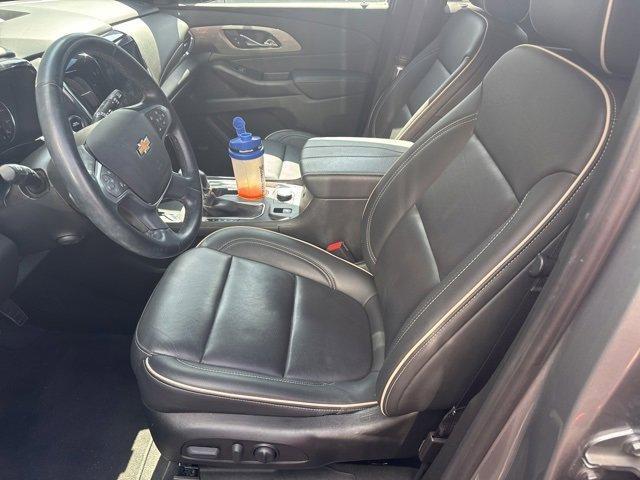 Photo of 2023 Sterling Gray Metallic Chevrolet Traverse