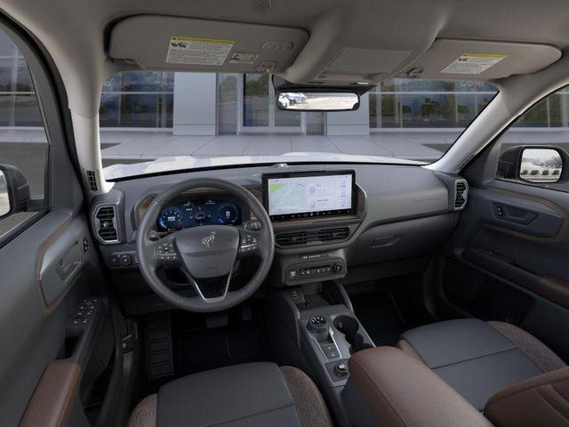 Photo of 2025 Oxford White Ford Bronco Sport