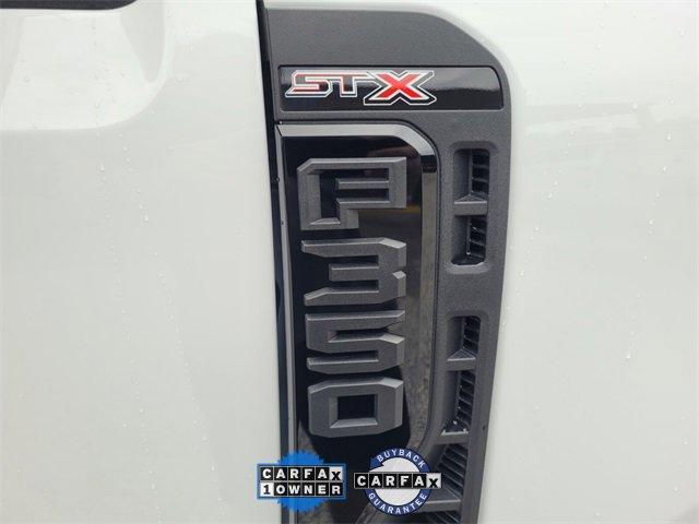 Photo of 2023 Oxford White Ford F-350