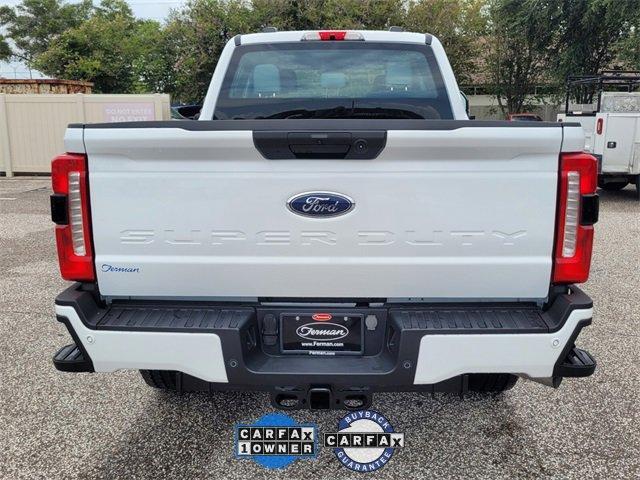 Photo of 2023 Oxford White Ford F-350