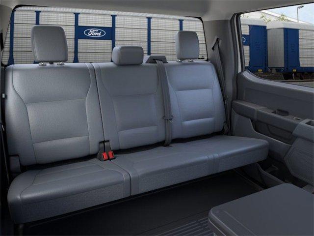 Photo of 2025 Oxford White Ford F-250