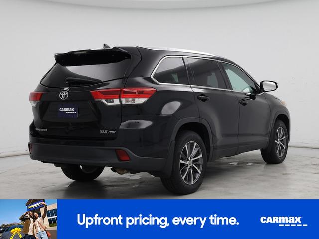 Photo of 2019 Black Toyota Highlander