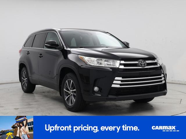 Photo of 2019 Black Toyota Highlander