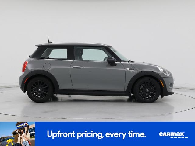 Photo of 2016 Gray MINI Hardtop