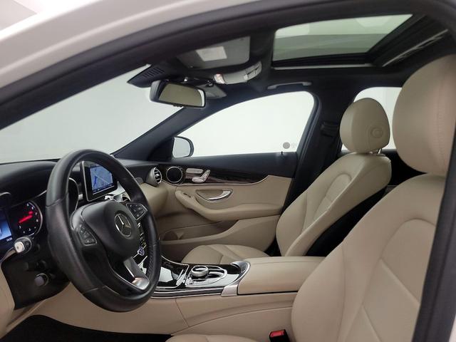 Photo of 2018 White Mercedes-Benz C-Class
