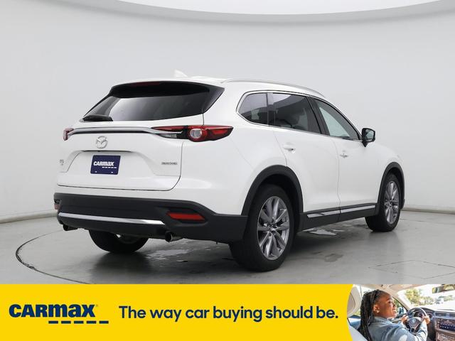 Photo of 2022 White Mazda CX-9
