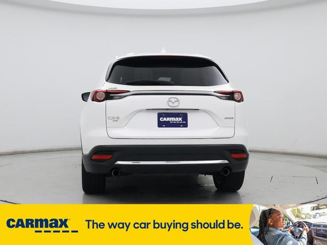 Photo of 2022 White Mazda CX-9