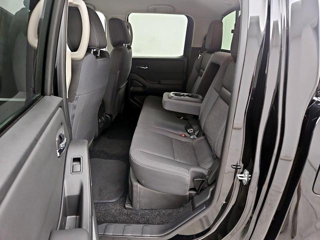 Photo of 2024 Black Nissan Frontier