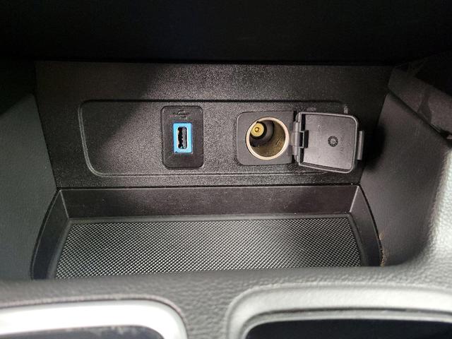 Photo of 2017 Gold Ford Escape