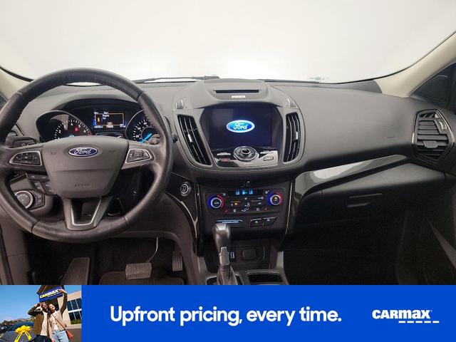 Photo of 2017 Gold Ford Escape