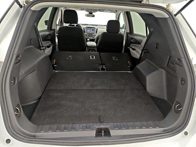 Photo of 2023 White Chevrolet Equinox