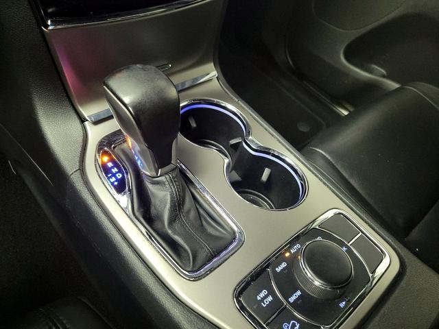 Photo of 2020 Blue Jeep Grand Cherokee