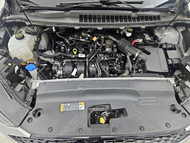 Photo of 2020 Silver Ford Edge