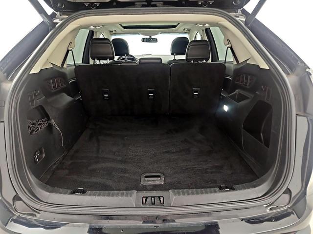 Photo of 2017 Black Ford Edge