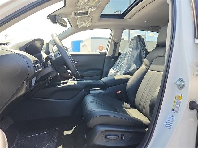 Photo of 2026 White Honda HR-V