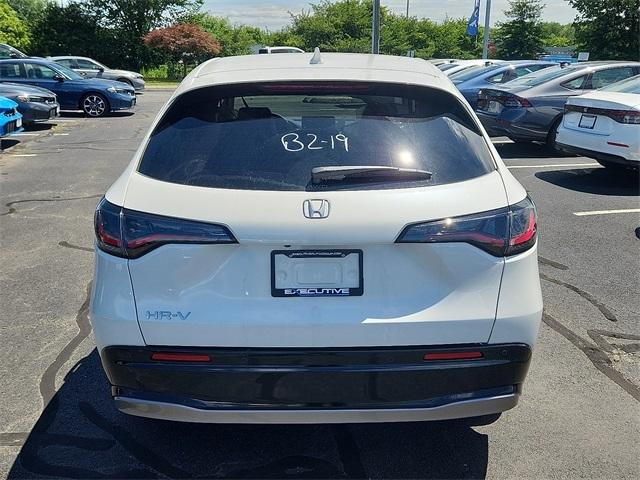 Photo of 2026 White Honda HR-V