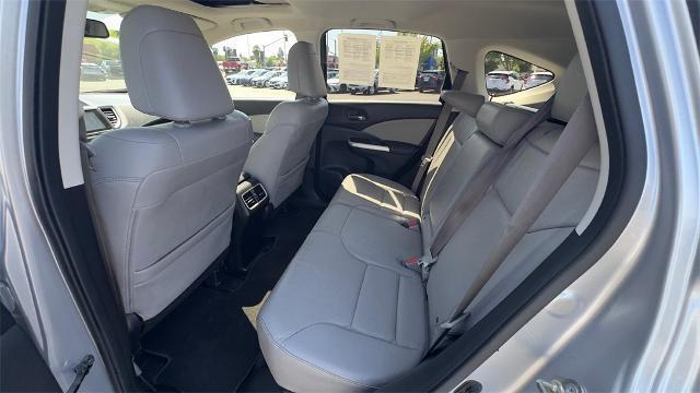Photo of 2015 Alabaster Silver Metallic Honda CR-V