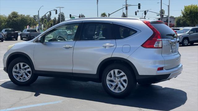Photo of 2015 Alabaster Silver Metallic Honda CR-V