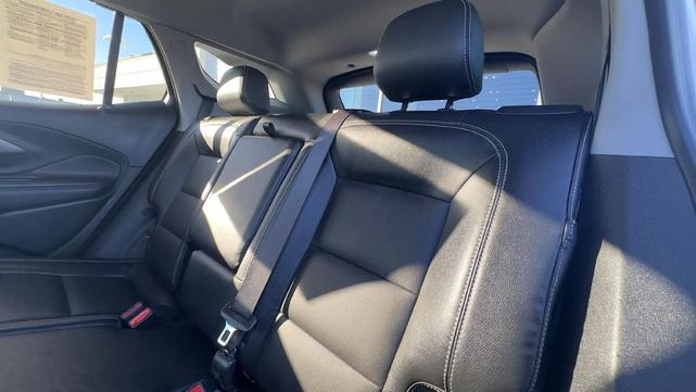 Photo of 2023 Summit White GMC Terrain