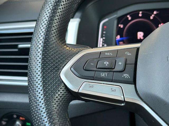 Photo of 2022 Tourmaline Blue Metallic Volkswagen Atlas
