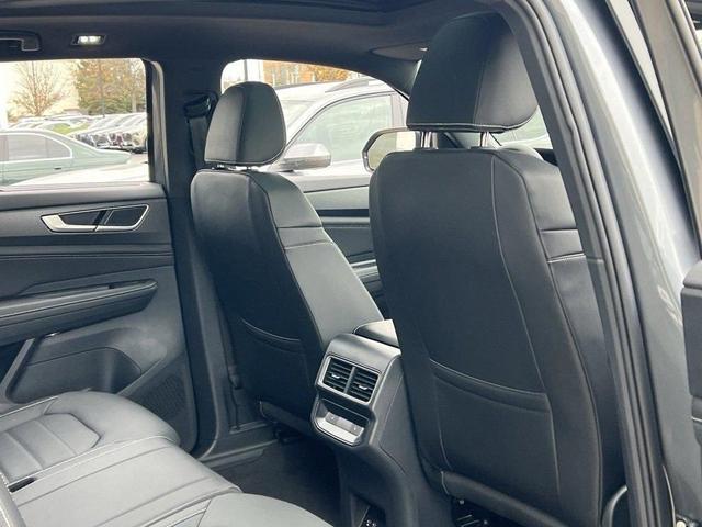 Photo of 2025 Platinum Gray Metallic Volkswagen Atlas Cross Sport