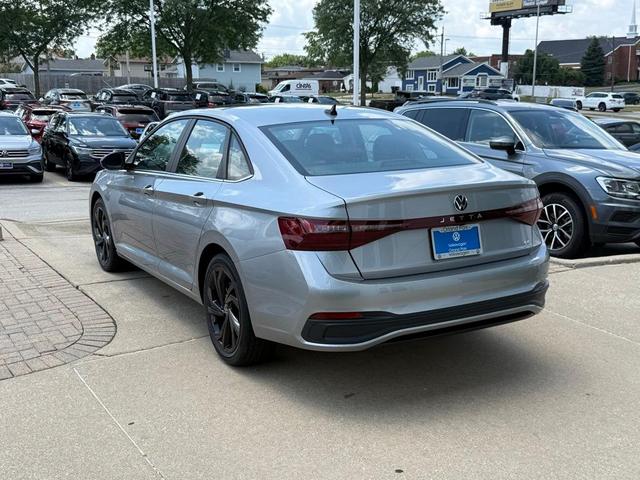 Photo of 2025 Pyrite Silver Metallic Volkswagen Jetta