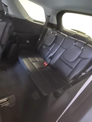 Photo of 2023 White Metallic Ford Explorer