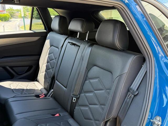 Photo of 2025 Mountain  Lake Blue Volkswagen Atlas Cross Sport