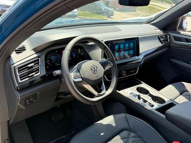 Photo of 2025 Mountain  Lake Blue Volkswagen Atlas Cross Sport