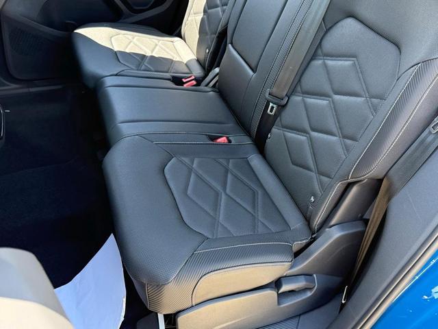 Photo of 2025 Mountain  Lake Blue Volkswagen Atlas Cross Sport