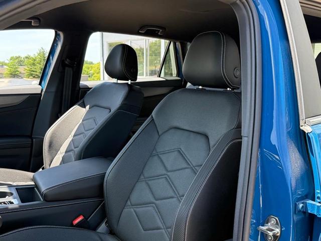 Photo of 2025 Mountain  Lake Blue Volkswagen Atlas Cross Sport
