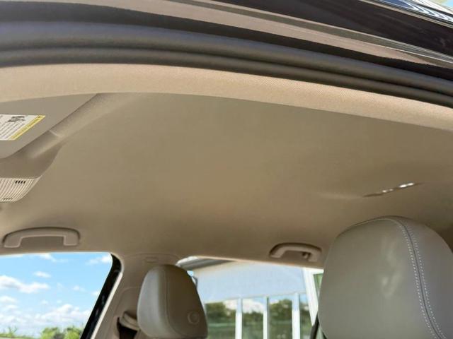 Photo of 2025 Deep Black Pearl Effect Volkswagen Atlas