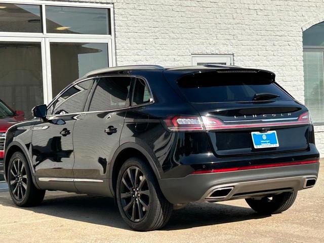 Photo of 2022 Infinite Black Metallic Lincoln Nautilus