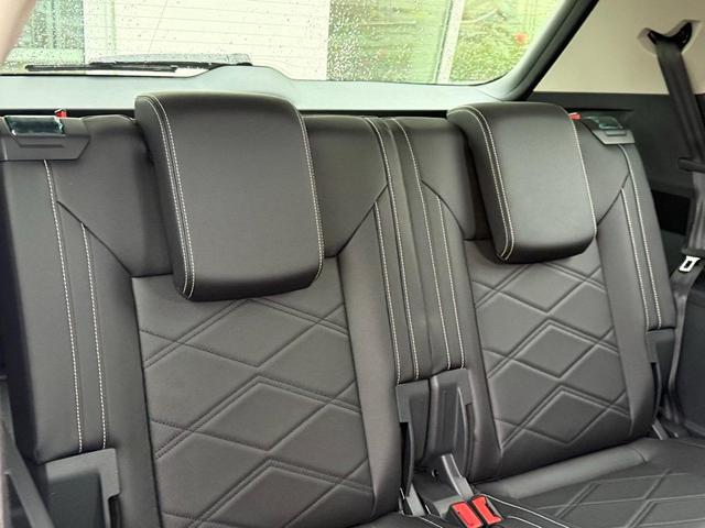 Photo of 2025 Pure Gray Volkswagen Atlas