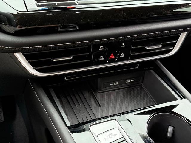 Photo of 2025 Pure Gray Volkswagen Atlas